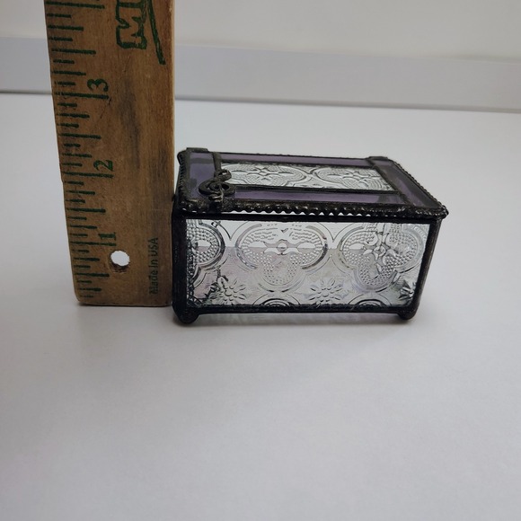 Vintage Art Glass Purple Iridescent Trinket Jewelry Box With Metal‎ Clef Music - Picture 11 of 12